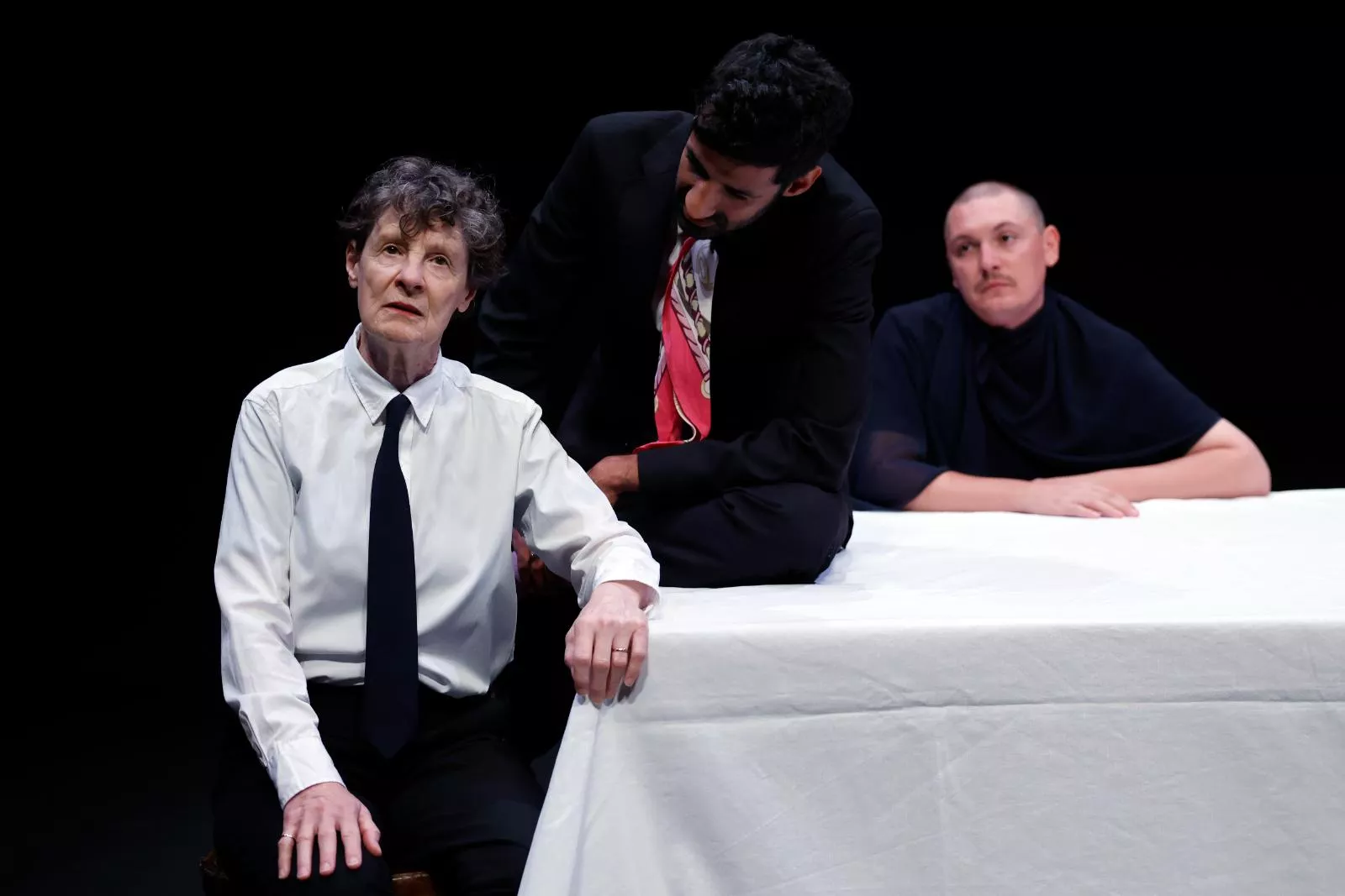 family-louis-janssens-uzagrebtheatrefestival-2026 (3)